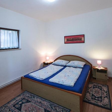 Apartments Kosovka 1398 Pjescana Uvala Bagian luar foto