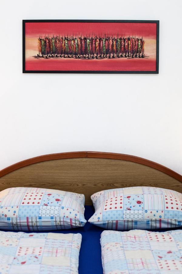Apartments Kosovka 1398 Pjescana Uvala Bagian luar foto