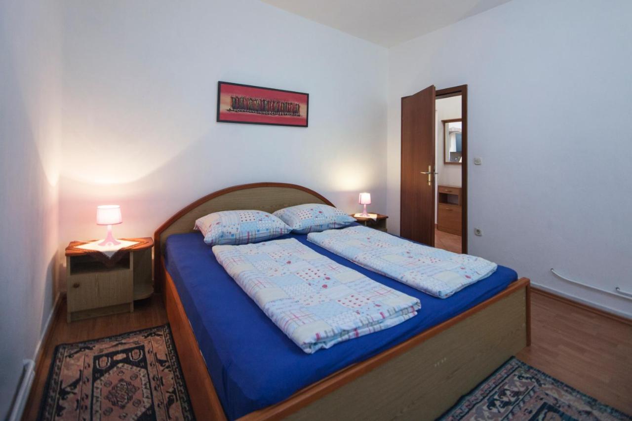 Apartments Kosovka 1398 Pjescana Uvala Bagian luar foto