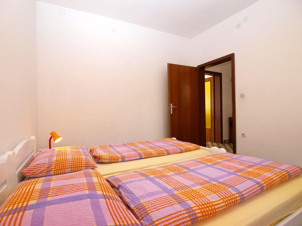 Apartments Kosovka 1398 Pjescana Uvala Bagian luar foto