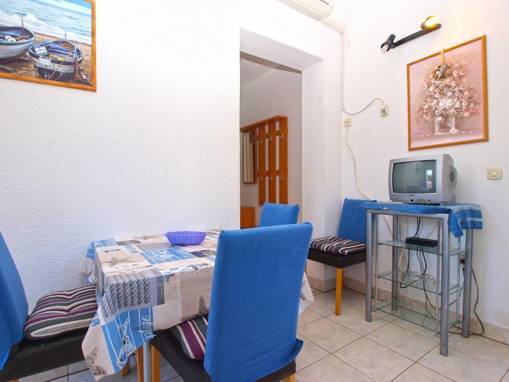 Apartments Kosovka 1398 Pjescana Uvala Bagian luar foto