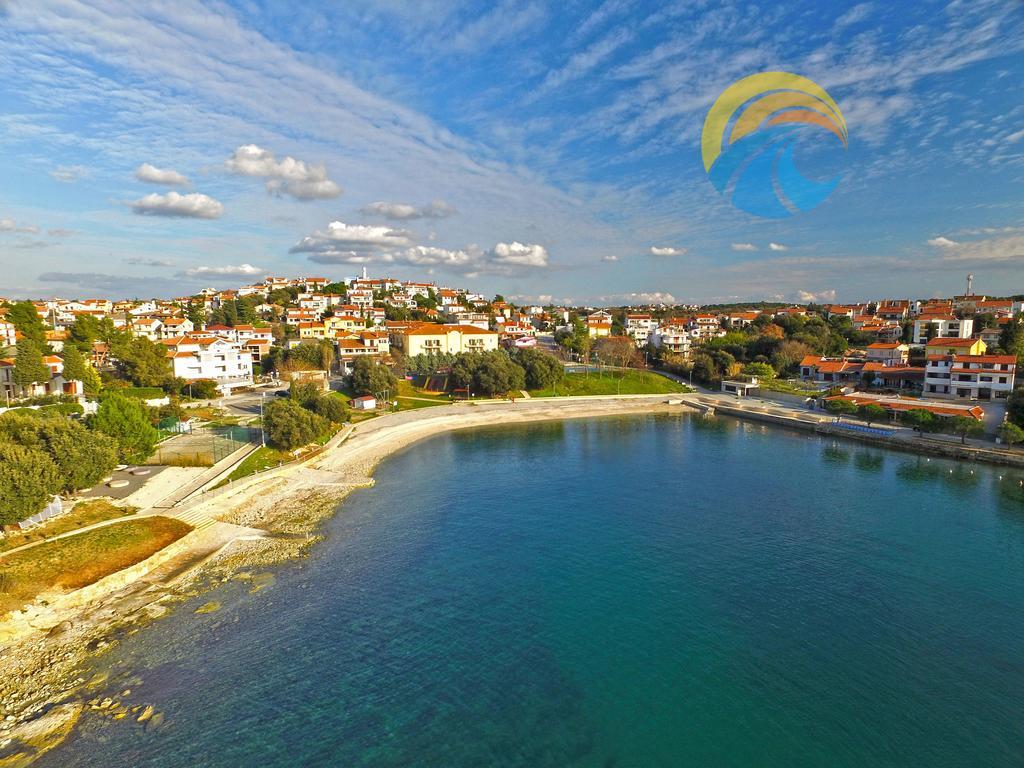 Apartments Kosovka 1398 Pjescana Uvala Bagian luar foto