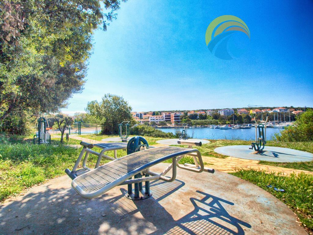 Apartments Kosovka 1398 Pjescana Uvala Bagian luar foto